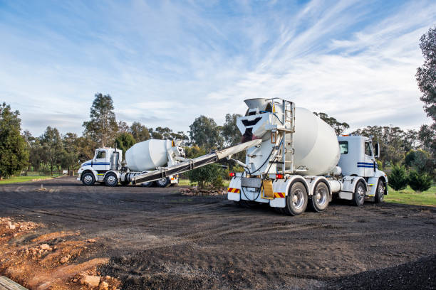 Best Custom Concrete Contractor  in Stratmoor, CO